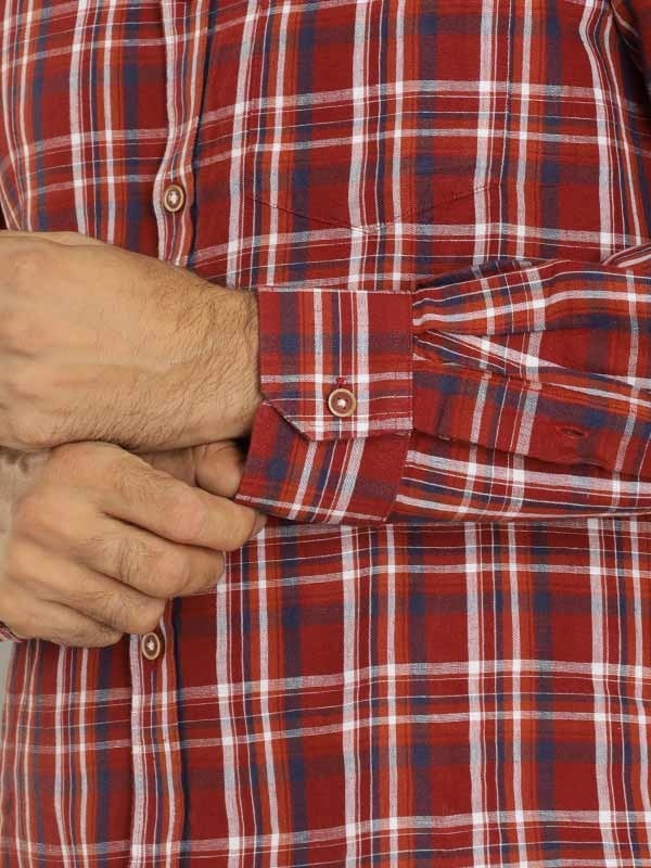 Indian Terrain Men Checkered Maroon Shirt